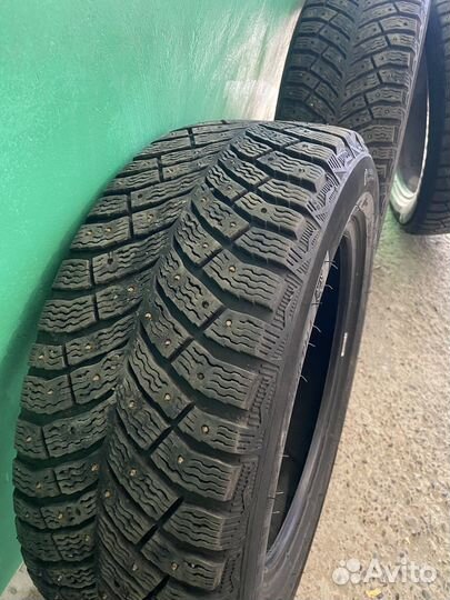 Michelin X-Ice North 4 205/55 R16