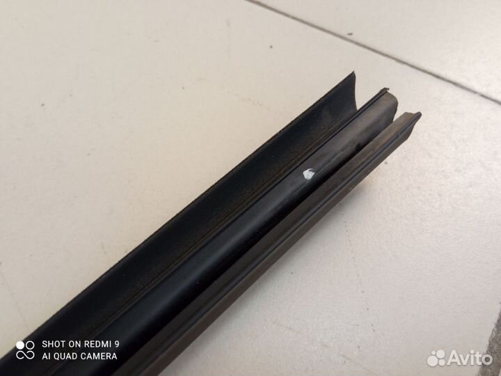 Молдинг стекла двери задней правой Chery bonus A13
