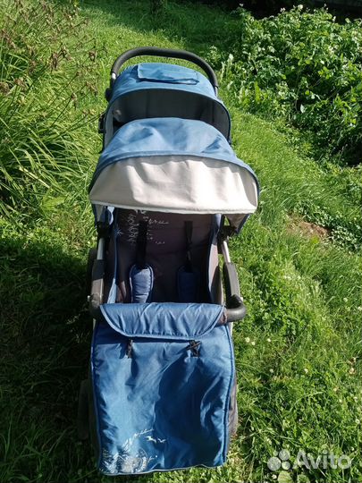 Коляска для двойни или погодок