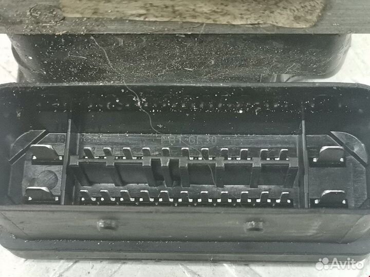 Блок ABS для Ford Fiesta 6 1550294