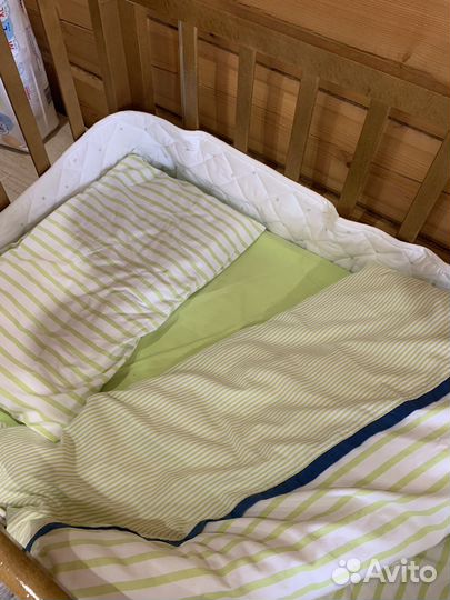 Матрац, подушка,одеяло в кроватку