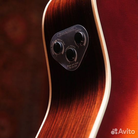 Трансакустическая гитара из массива Yamaha LL-TA