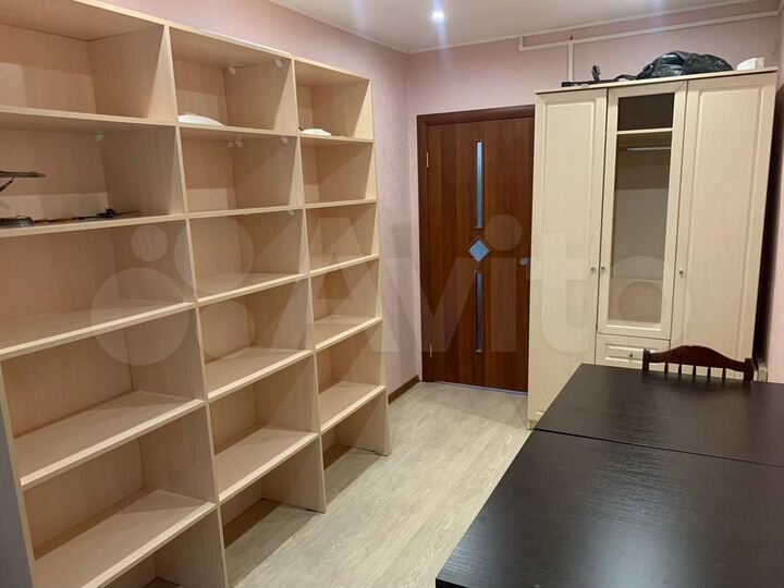 3-к. квартира, 55 м², 1/2 эт.