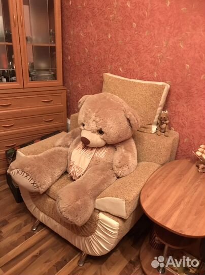 Большой Плюшевый медведь