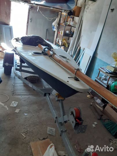 Яхта швертбот Луч