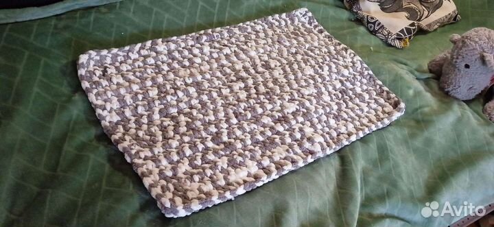 Коврик ручной работы)