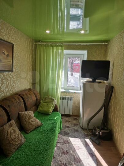 Комната 10 м² в 5-к., 2/4 эт.