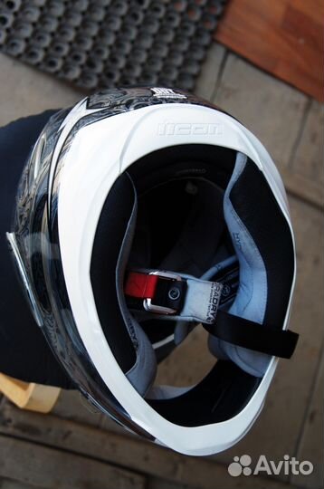 Мотошлем icon airmada