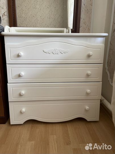 Пеленальный стол комод