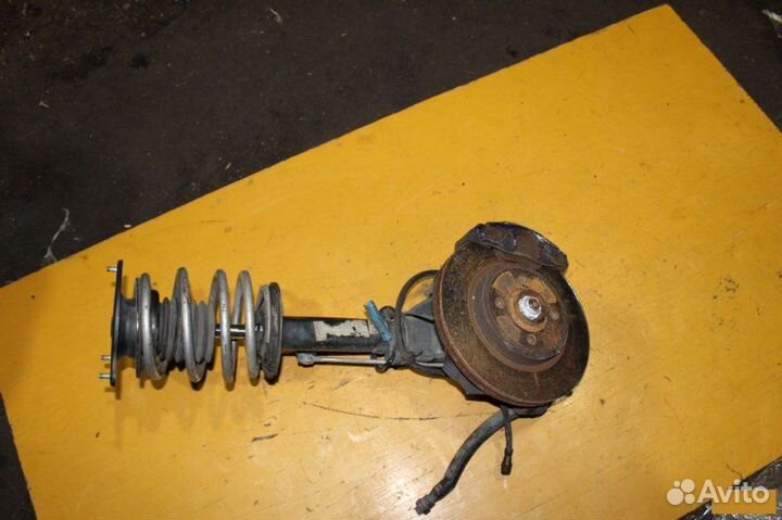 Стойка подвески передняя Mini Hatch R56