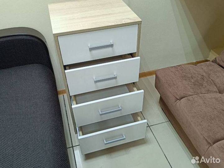 Комод высокий