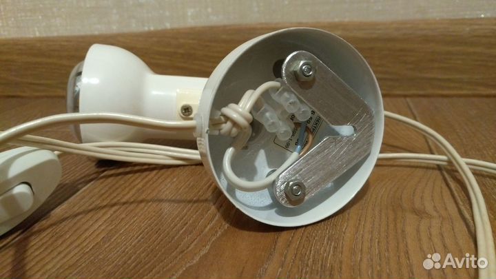 Настенный светильник