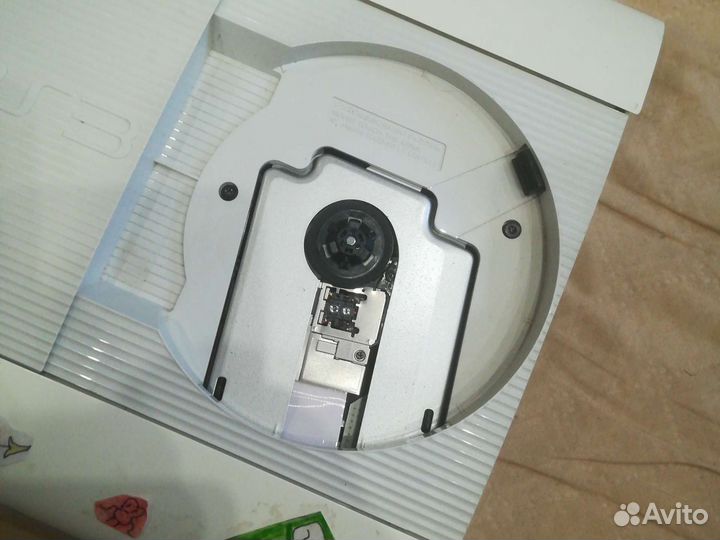 Sony PS3 Super Slim (500GB) Беленькая+ 2 Джойстика