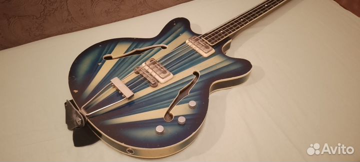 Бас гитара Орфей Хеброс