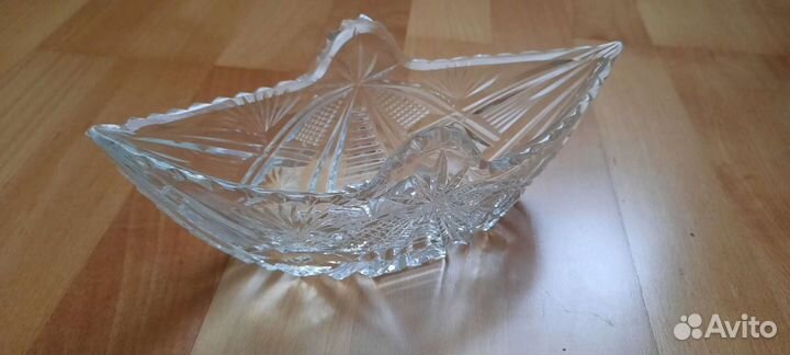 Вазы, рюмки хрусталь. стаканы