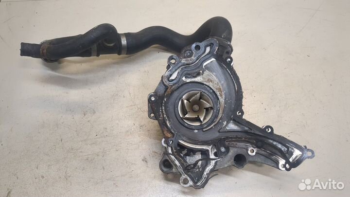 Насос водяной Mercedes CLS C219, 2004