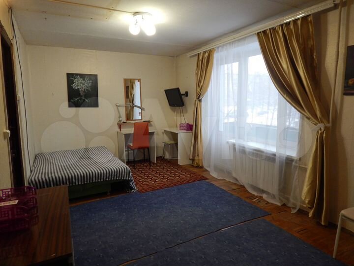 Комната 28 м² в 3-к., 2/12 эт.