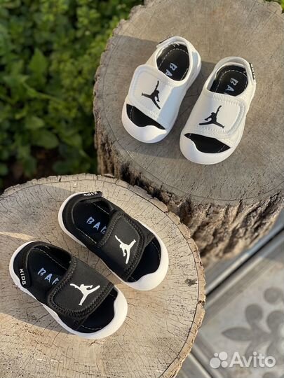 Сандали детские