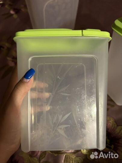 Контейнеры для сыпучих продуктов