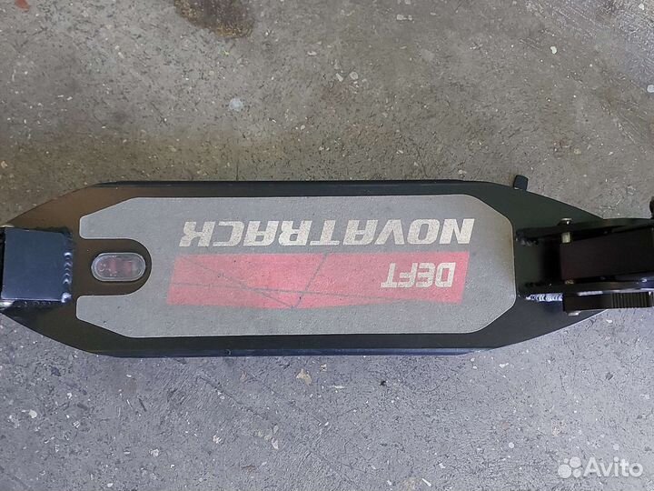 Самокат Novatrack Deft с амортизаторами до 100 кг