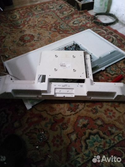 Телевизор на запчасти