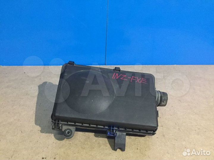 Корпус воздушного фильтра Toyota Prius NHW10