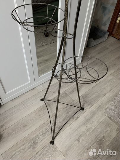 Подставка для цветов напольная