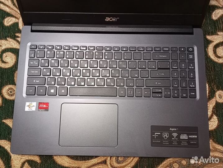 Ноутбук Acer Aspire 1