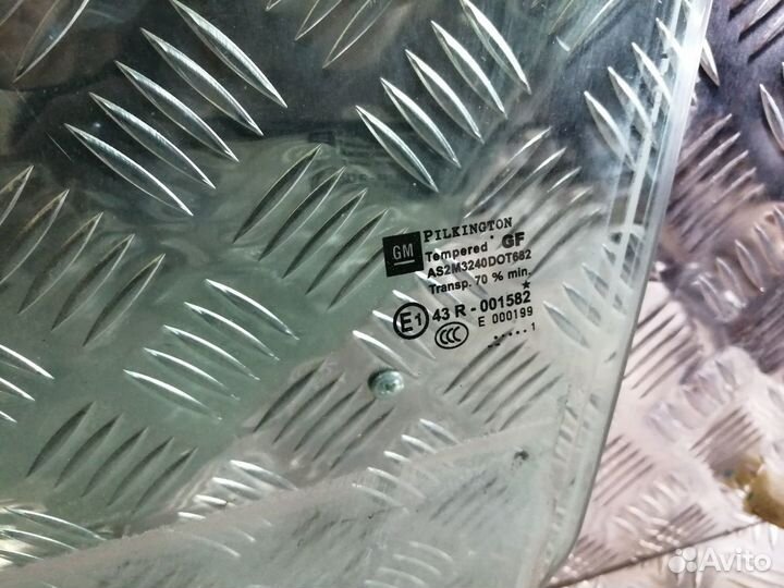 Стекло двери Астра Джей хэтчбек Astra J