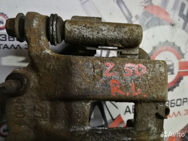 Суппорт задний левый Nissan Murano Z50