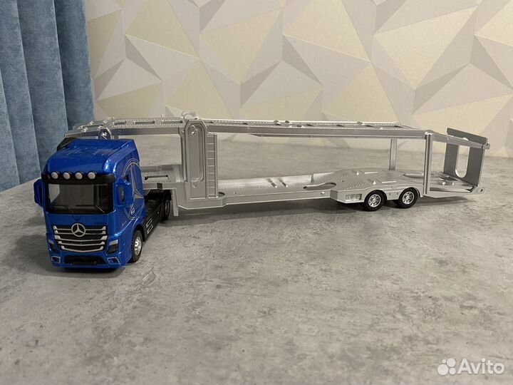 Модель авто Mercedes-Benz Actros автовоз металл