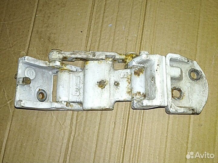 Петли задних дверей Форд Транзит 2000-2014