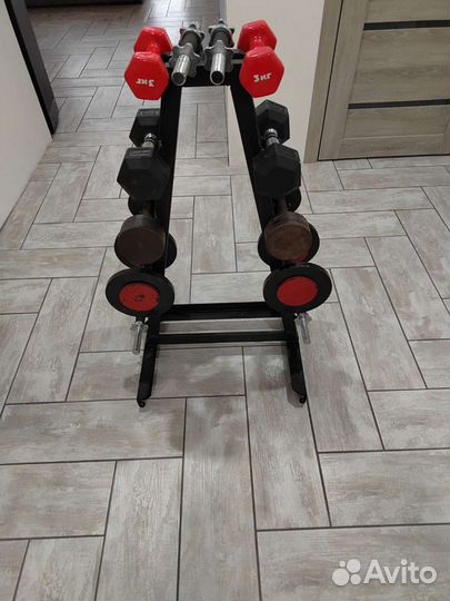 Стойка для гантелей