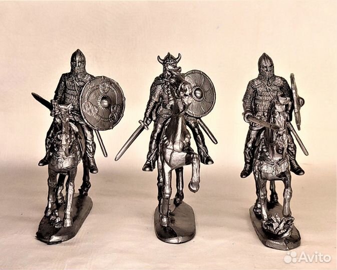 Солдатики конные Римляне Викинги Рыцари Русичи