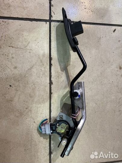 Педаль газа Nissan Primera WTP12 QR20 2003