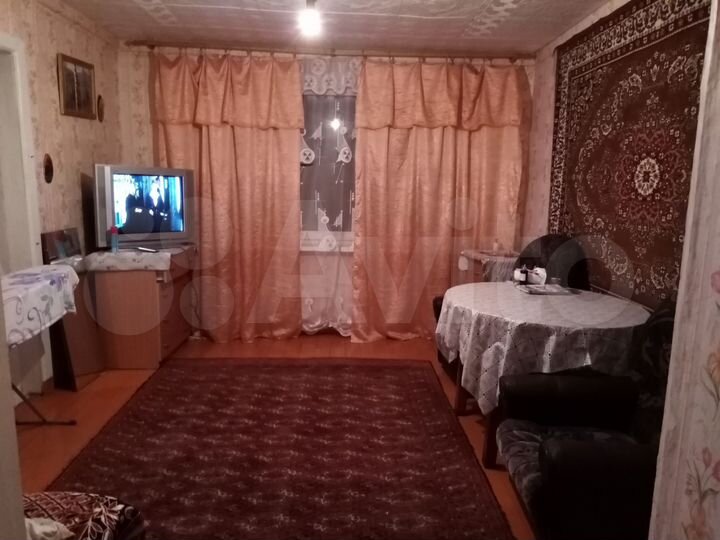 2-к. квартира, 42 м², 1/2 эт.