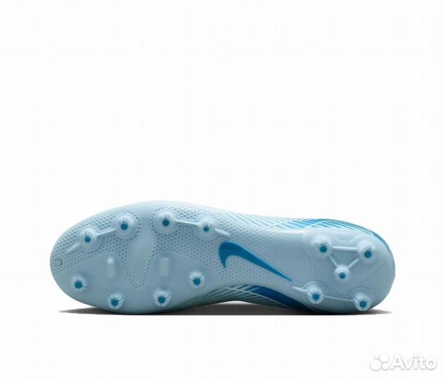 Футбольные бутсы nike mercurial