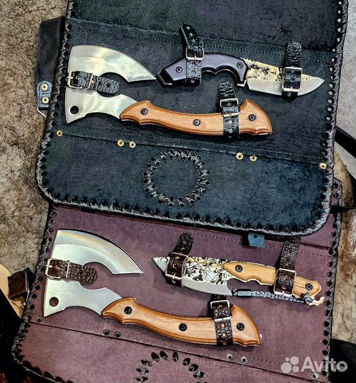 Кованый топор в сумке