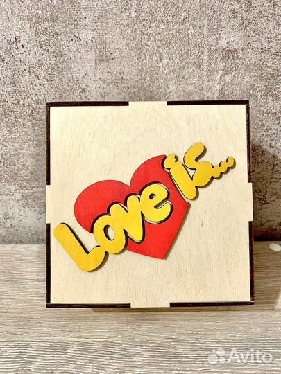 Коробка подарочная деревянная