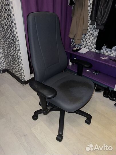 Компьютерное кресло