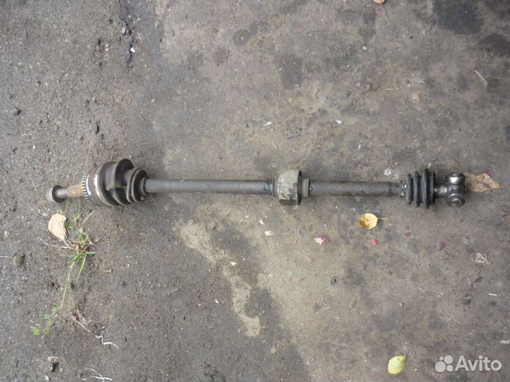 Привод правый Ниссан Примера П12