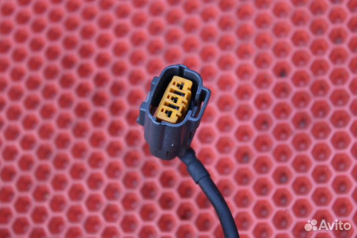 Датчик положения коленвала Mazda 323 BJ14S FS-DE F