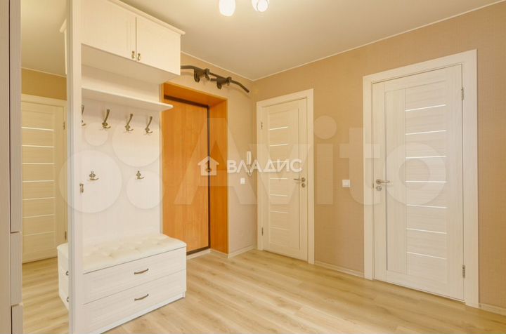 2-к. квартира, 55 м², 9/10 эт.