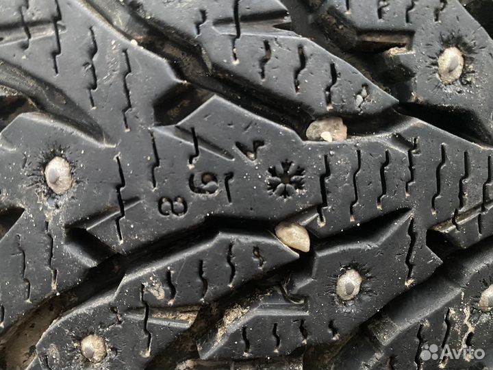 Nokian Tyres Hakkapeliitta 9 225/65 R17 107