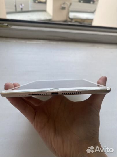 iPad mini 4 wifi + сим карта