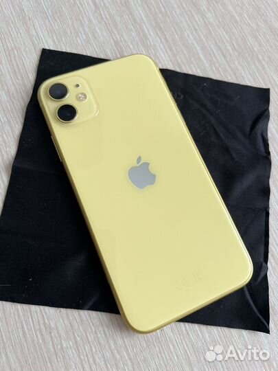 iPhone 11 128 желтый yellow