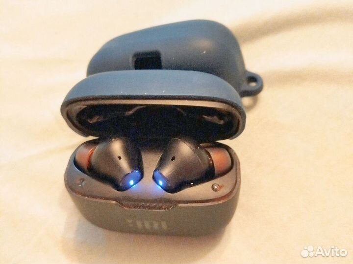 Беспроводные наушники jbl tune 230nc