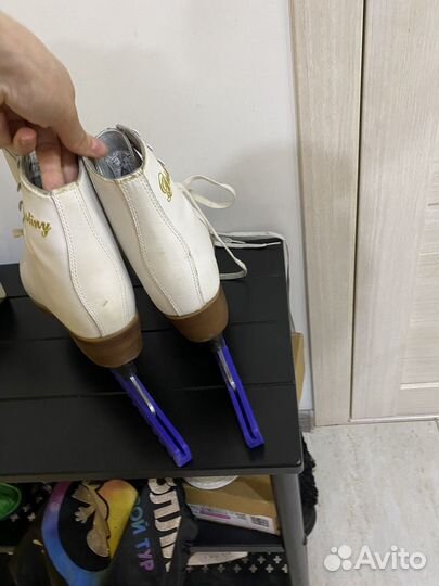 Коньки фигурные женские кожаные 39 размер