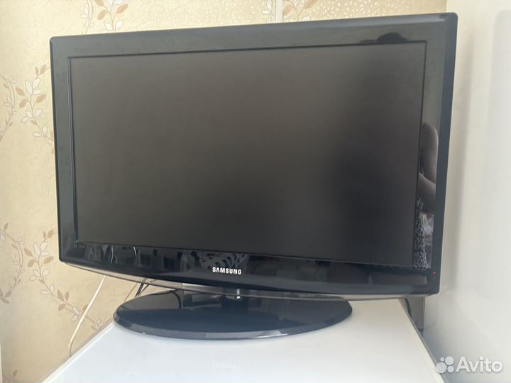 Телевизор samsung