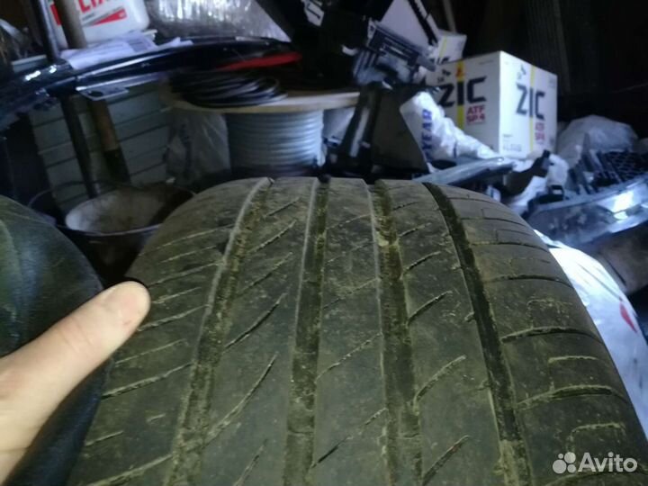 DoubleStar DH02 225/50 R17 ZR